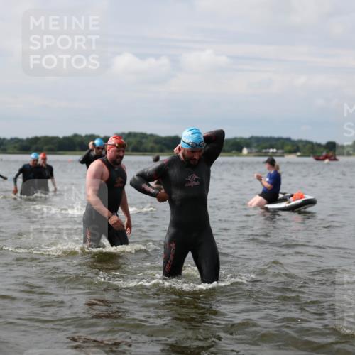 21.06.2026 - Viking Triathlon Michael Strokosch http://msf.ph/oto/9822658 21.06.2026 10:34:01 Schwimmen 47, 102, 154, 221, 265, 343, 432, 462, 627, 660, 664 meine-sportfotos.de