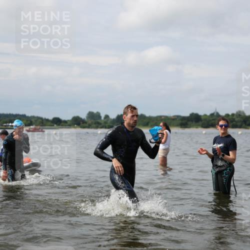 21.06.2026 - Viking Triathlon Michael Strokosch http://msf.ph/oto/9822670 21.06.2026 10:34:07 Schwimmen 30, 47, 90, 102, 154, 170, 221, 343, 432, 462, 576, 627, 660, 664 meine-sportfotos.de