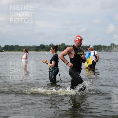 21.06.2026 - Viking Triathlon Michael Strokosch http://msf.ph/oto/9822714 21.06.2026 10:34:34 Schwimmen 51, 82, 118, 255, 386, 391, 440, 653 meine-sportfotos.de