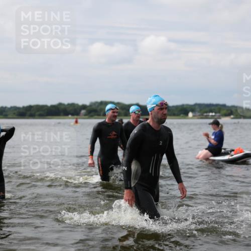 21.06.2026 - Viking Triathlon Michael Strokosch http://msf.ph/oto/9822750 21.06.2026 10:34:48 Schwimmen 26, 51, 82, 118, 161, 199, 255, 267, 386, 440, 536, 621 meine-sportfotos.de