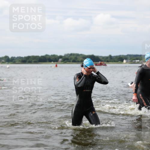21.06.2026 - Viking Triathlon Michael Strokosch http://msf.ph/oto/9822756 21.06.2026 10:34:50 Schwimmen 18, 26, 51, 82, 118, 161, 199, 255, 267, 372, 386, 536, 621 meine-sportfotos.de