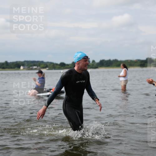 21.06.2026 - Viking Triathlon Michael Strokosch http://msf.ph/oto/9822770 21.06.2026 10:34:57 Schwimmen 18, 26, 100, 161, 199, 267, 372, 386, 536, 568, 621 meine-sportfotos.de
