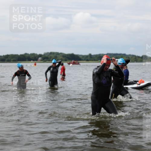 21.06.2026 - Viking Triathlon Michael Strokosch http://msf.ph/oto/9822774 21.06.2026 10:35:00 Schwimmen 18, 26, 100, 161, 199, 267, 372, 536, 568, 621, 623 meine-sportfotos.de