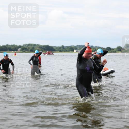 21.06.2026 - Viking Triathlon Michael Strokosch http://msf.ph/oto/9822775 21.06.2026 10:35:00 Schwimmen 18, 26, 100, 161, 199, 267, 372, 536, 568, 621, 623 meine-sportfotos.de