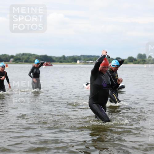 21.06.2026 - Viking Triathlon Michael Strokosch http://msf.ph/oto/9822776 21.06.2026 10:35:01 Schwimmen 18, 26, 73, 100, 199, 267, 372, 568, 621, 623 meine-sportfotos.de