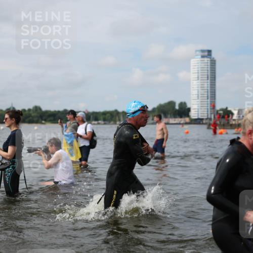 21.06.2026 - Viking Triathlon Michael Strokosch http://msf.ph/oto/9822784 21.06.2026 10:35:05 Schwimmen 18, 73, 100, 267, 372, 490, 568, 621, 623 meine-sportfotos.de