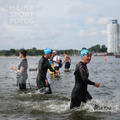 21.06.2026 - Viking Triathlon Michael Strokosch http://msf.ph/oto/9822793 21.06.2026 10:35:08 Schwimmen 18, 73, 100, 136, 194, 267, 372, 380, 490, 568, 621, 623 meine-sportfotos.de