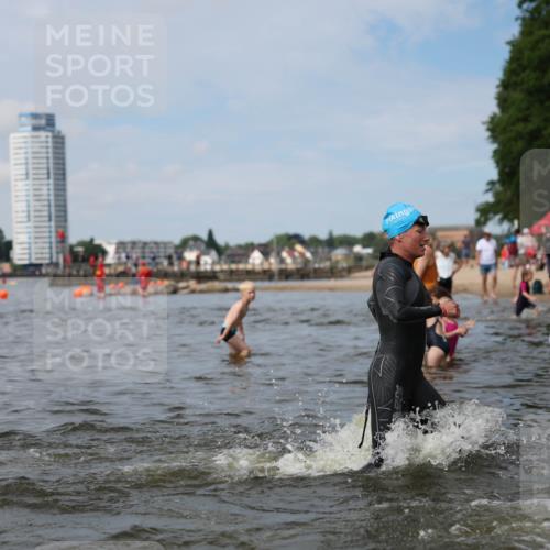 21.06.2026 - Viking Triathlon Michael Strokosch http://msf.ph/oto/9822801 21.06.2026 10:35:10 Schwimmen 18, 73, 100, 136, 194, 242, 372, 380, 430, 490, 568, 621, 623 meine-sportfotos.de