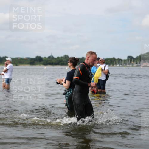 21.06.2026 - Viking Triathlon Michael Strokosch http://msf.ph/oto/9822946 21.06.2026 10:36:28 Schwimmen 16, 43, 113, 205, 219, 404, 475, 526, 543, 604, 612, 648 meine-sportfotos.de