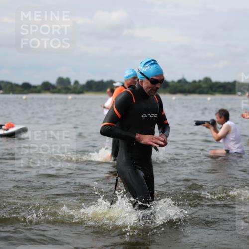 21.06.2026 - Viking Triathlon Michael Strokosch http://msf.ph/oto/9822968 21.06.2026 10:36:36 Schwimmen 68, 87, 219, 364, 404, 526, 543, 606, 612, 648 meine-sportfotos.de
