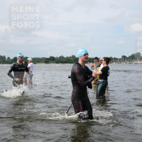 21.06.2026 - Viking Triathlon Michael Strokosch http://msf.ph/oto/9823028 21.06.2026 10:37:07 Schwimmen 64, 84, 89, 142, 186, 407, 455, 553 meine-sportfotos.de