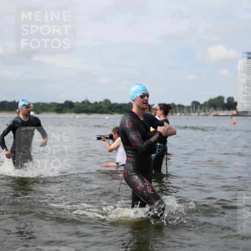 21.06.2026 - Viking Triathlon Michael Strokosch http://msf.ph/oto/9823029 21.06.2026 10:37:07 Schwimmen 64, 84, 89, 142, 186, 407, 455, 553 meine-sportfotos.de