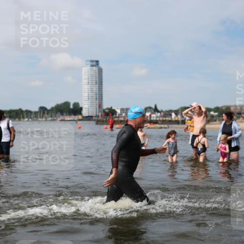 21.06.2026 - Viking Triathlon Michael Strokosch http://msf.ph/oto/9823061 21.06.2026 10:37:22 Schwimmen 64, 89, 111, 239, 370, 450, 455, 513, 545 meine-sportfotos.de