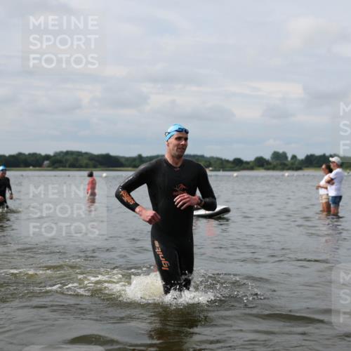 21.06.2026 - Viking Triathlon Michael Strokosch http://msf.ph/oto/9823166 21.06.2026 10:38:12 Schwimmen 80, 99, 315, 316, 465 meine-sportfotos.de