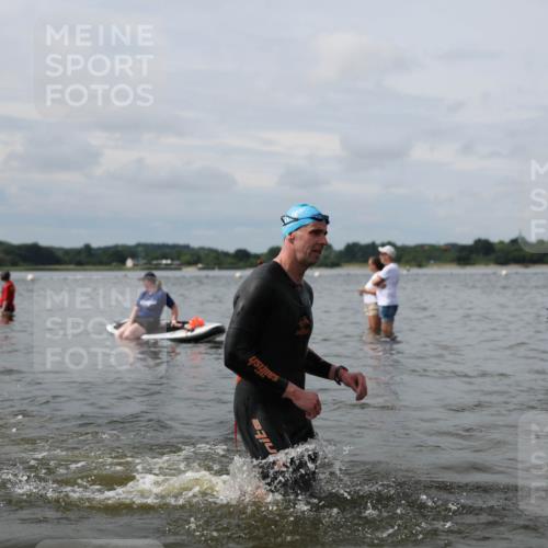 21.06.2026 - Viking Triathlon Michael Strokosch http://msf.ph/oto/9823169 21.06.2026 10:38:13 Schwimmen 80, 99, 315, 316, 465 meine-sportfotos.de