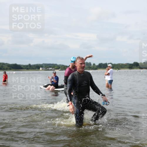 21.06.2026 - Viking Triathlon Michael Strokosch http://msf.ph/oto/9823191 21.06.2026 10:38:29 Schwimmen 53, 55, 144, 300, 303, 316, 397, 546, 567 meine-sportfotos.de