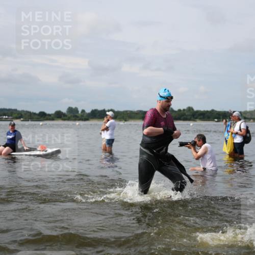 21.06.2026 - Viking Triathlon Michael Strokosch http://msf.ph/oto/9823196 21.06.2026 10:38:30 Schwimmen 53, 55, 144, 300, 303, 316, 397, 419, 546, 567 meine-sportfotos.de