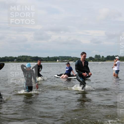 21.06.2026 - Viking Triathlon Michael Strokosch http://msf.ph/oto/9823208 21.06.2026 10:38:34 Schwimmen 53, 55, 144, 300, 303, 397, 419, 546, 567, 666 meine-sportfotos.de