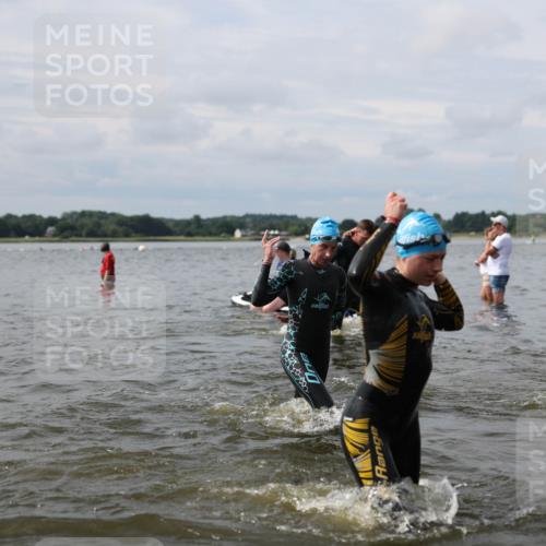 21.06.2026 - Viking Triathlon Michael Strokosch http://msf.ph/oto/9823218 21.06.2026 10:38:37 Schwimmen 53, 55, 144, 300, 303, 397, 419, 546, 567, 666 meine-sportfotos.de
