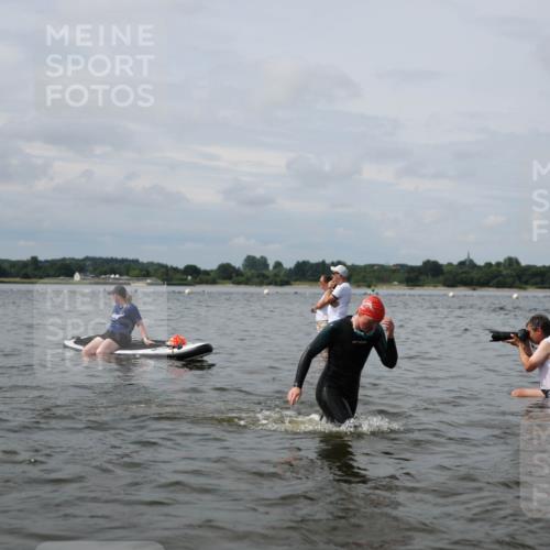21.06.2026 - Viking Triathlon Michael Strokosch http://msf.ph/oto/9823239 21.06.2026 10:38:47 Schwimmen 53, 144, 303, 419, 559, 666 meine-sportfotos.de