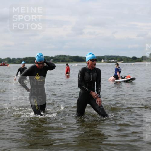 21.06.2026 - Viking Triathlon Michael Strokosch http://msf.ph/oto/9823350 21.06.2026 10:39:52 Schwimmen 125, 167, 211, 233, 256, 333, 349, 411, 484, 493, 647 meine-sportfotos.de
