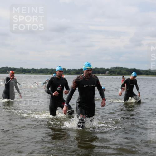 21.06.2026 - Viking Triathlon Michael Strokosch http://msf.ph/oto/9823358 21.06.2026 10:39:56 Schwimmen 125, 167, 211, 233, 256, 333, 411, 460, 484, 493, 647 meine-sportfotos.de