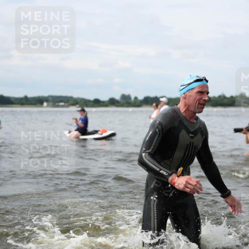 21.06.2026 - Viking Triathlon Michael Strokosch http://msf.ph/oto/9823390 21.06.2026 10:40:07 Schwimmen 34, 58, 150, 211, 256, 333, 398, 411, 425, 460, 484, 496, 647, 649 meine-sportfotos.de