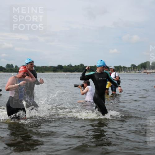 21.06.2026 - Viking Triathlon Michael Strokosch http://msf.ph/oto/9823398 21.06.2026 10:40:13 Schwimmen 34, 58, 150, 195, 211, 301, 312, 398, 425, 460, 484, 496, 649 meine-sportfotos.de
