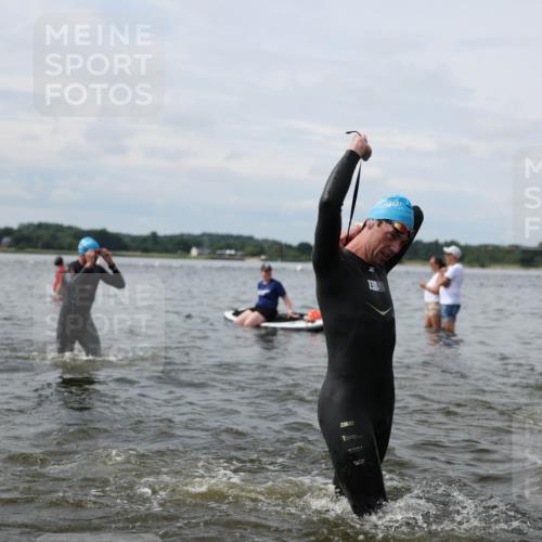 21.06.2026 - Viking Triathlon Michael Strokosch http://msf.ph/oto/9823424 21.06.2026 10:40:24 Schwimmen 34, 150, 195, 227, 301, 312, 330, 355, 387, 398, 425, 456, 461, 496, 616 meine-sportfotos.de