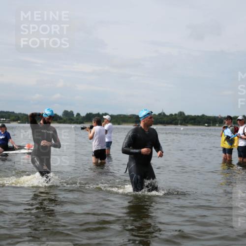 21.06.2026 - Viking Triathlon Michael Strokosch http://msf.ph/oto/9823507 21.06.2026 10:41:10 Schwimmen 95, 96, 132, 165, 179, 327, 356, 429, 578 meine-sportfotos.de