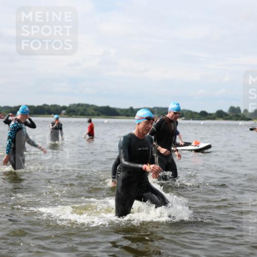 21.06.2026 - Viking Triathlon Michael Strokosch http://msf.ph/oto/9823538 21.06.2026 10:41:21 Schwimmen 96, 143, 165, 179, 262, 327, 429, 578, 608, 655 meine-sportfotos.de