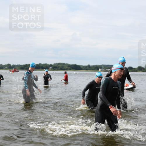 21.06.2026 - Viking Triathlon Michael Strokosch http://msf.ph/oto/9823539 21.06.2026 10:41:21 Schwimmen 96, 143, 165, 179, 262, 327, 429, 578, 608, 655 meine-sportfotos.de