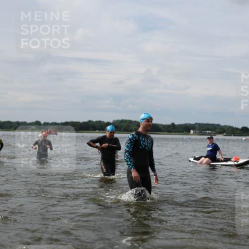 21.06.2026 - Viking Triathlon Michael Strokosch http://msf.ph/oto/9823542 21.06.2026 10:41:23 Schwimmen 96, 143, 165, 179, 262, 327, 429, 522, 578, 608, 655 meine-sportfotos.de