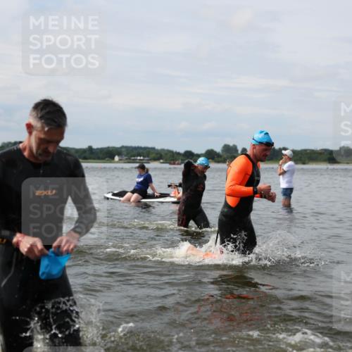 21.06.2026 - Viking Triathlon Michael Strokosch http://msf.ph/oto/9823591 21.06.2026 10:41:44 Schwimmen 44, 63, 83, 134, 162, 339, 438, 452, 522, 552, 655 meine-sportfotos.de