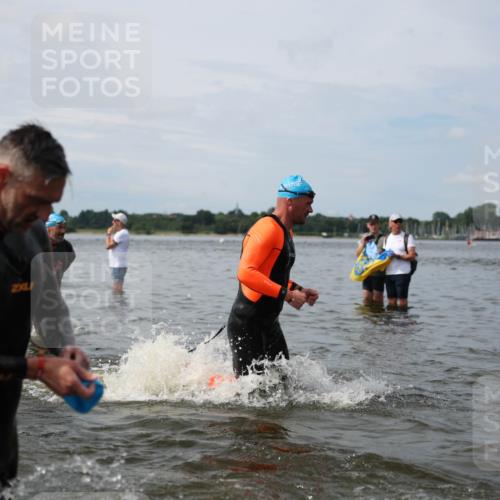 21.06.2026 - Viking Triathlon Michael Strokosch http://msf.ph/oto/9823594 21.06.2026 10:41:45 Schwimmen 44, 63, 83, 134, 162, 339, 438, 452, 522, 552, 655 meine-sportfotos.de