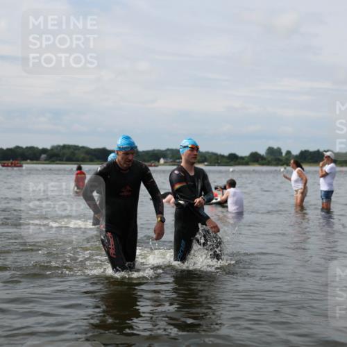 21.06.2026 - Viking Triathlon Michael Strokosch http://msf.ph/oto/9823606 21.06.2026 10:41:57 Schwimmen 44, 63, 86, 94, 134, 188, 193, 266, 399, 438, 492, 552 meine-sportfotos.de