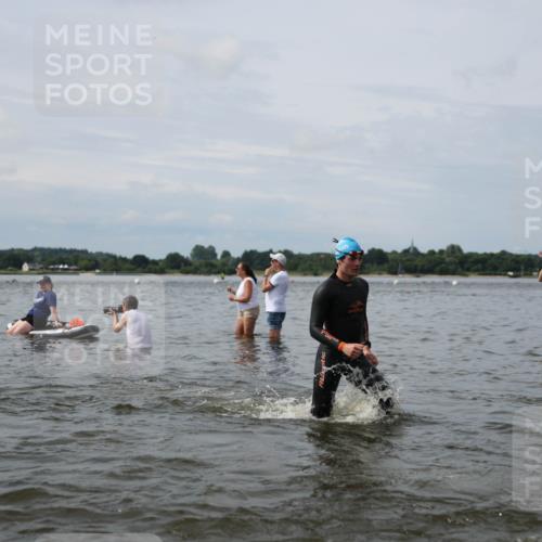 21.06.2026 - Viking Triathlon Michael Strokosch http://msf.ph/oto/9823617 21.06.2026 10:42:01 Schwimmen 44, 86, 94, 134, 188, 193, 266, 279, 399, 438, 492, 516 meine-sportfotos.de