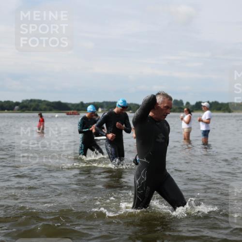 21.06.2026 - Viking Triathlon Michael Strokosch http://msf.ph/oto/9823729 21.06.2026 10:42:54 Schwimmen 88, 153, 177, 213, 225, 259, 286, 479, 482, 489, 505, 520, 619 meine-sportfotos.de