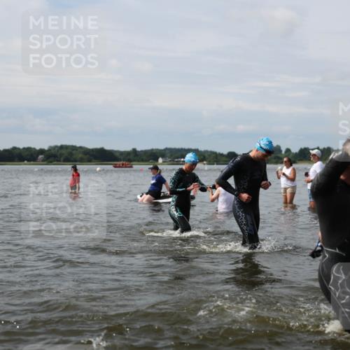 21.06.2026 - Viking Triathlon Michael Strokosch http://msf.ph/oto/9823730 21.06.2026 10:42:54 Schwimmen 88, 153, 177, 213, 225, 259, 286, 479, 482, 489, 505, 520, 619 meine-sportfotos.de