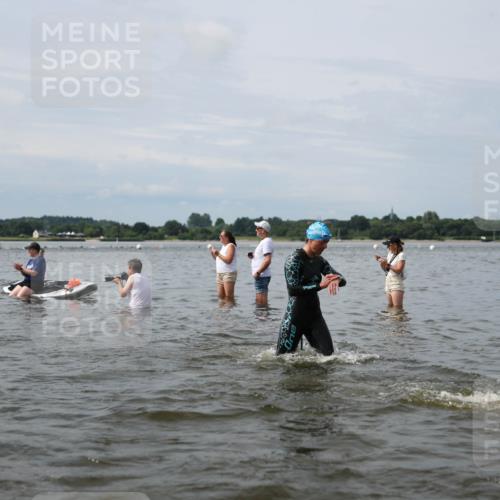 21.06.2026 - Viking Triathlon Michael Strokosch http://msf.ph/oto/9823734 21.06.2026 10:42:56 Schwimmen 88, 153, 177, 225, 259, 286, 479, 482, 489, 505, 511, 520, 619 meine-sportfotos.de