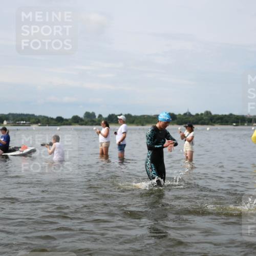 21.06.2026 - Viking Triathlon Michael Strokosch http://msf.ph/oto/9823735 21.06.2026 10:42:57 Schwimmen 88, 153, 177, 225, 251, 259, 286, 479, 482, 489, 505, 511, 520, 619 meine-sportfotos.de