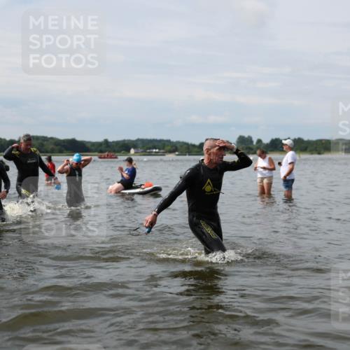 21.06.2026 - Viking Triathlon Michael Strokosch http://msf.ph/oto/9823741 21.06.2026 10:43:03 Schwimmen 69, 88, 153, 225, 251, 259, 286, 473, 482, 489, 505, 511, 533, 619, 645 meine-sportfotos.de