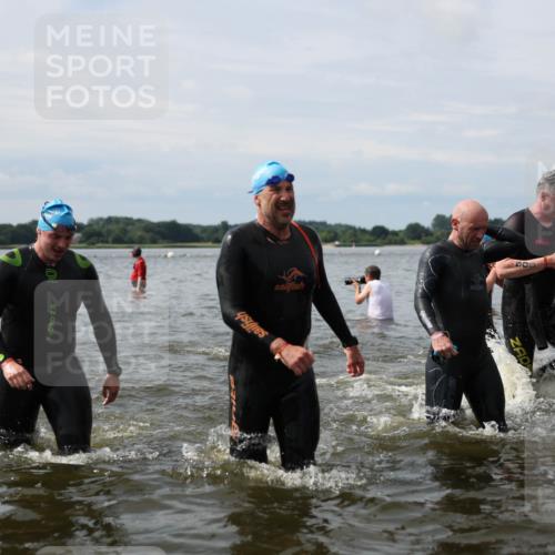 21.06.2026 - Viking Triathlon Michael Strokosch http://msf.ph/oto/9823753 21.06.2026 10:43:07 Schwimmen 69, 88, 251, 259, 286, 287, 473, 482, 489, 505, 511, 528, 533, 619, 645 meine-sportfotos.de