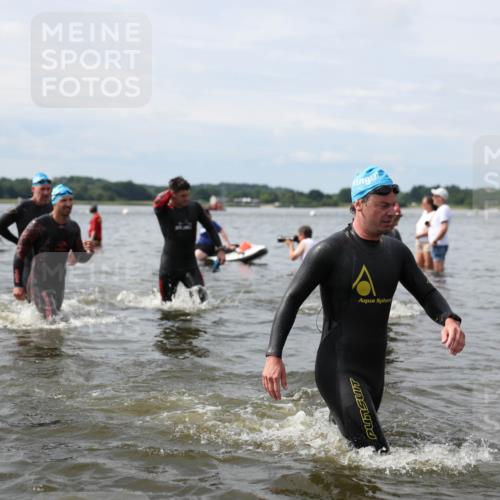 21.06.2026 - Viking Triathlon Michael Strokosch http://msf.ph/oto/9823770 21.06.2026 10:43:15 Schwimmen 69, 93, 251, 259, 287, 459, 473, 482, 489, 505, 511, 521, 528, 533, 618, 619, 645 meine-sportfotos.de