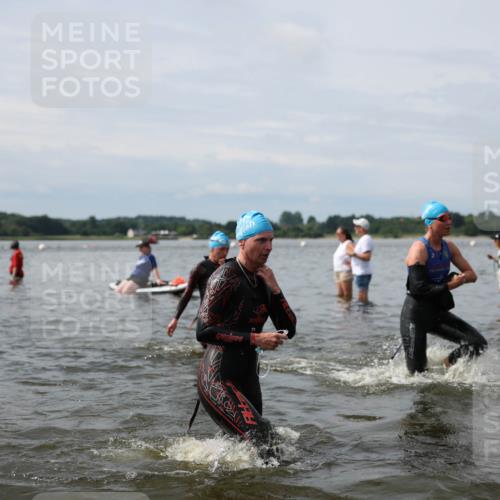 21.06.2026 - Viking Triathlon Michael Strokosch http://msf.ph/oto/9823791 21.06.2026 10:43:30 Schwimmen 93, 163, 230, 231, 234, 248, 287, 351, 459, 470, 521, 618, 663 meine-sportfotos.de