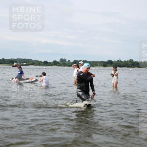 21.06.2026 - Viking Triathlon Michael Strokosch http://msf.ph/oto/9823849 21.06.2026 10:43:59 Schwimmen 22, 139, 208, 220, 247, 318, 444, 464, 550, 617, 632, 641 meine-sportfotos.de