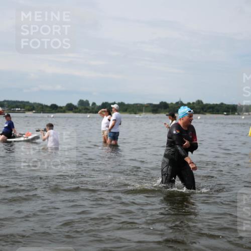 21.06.2026 - Viking Triathlon Michael Strokosch http://msf.ph/oto/9823853 21.06.2026 10:44:00 Schwimmen 22, 139, 208, 220, 247, 318, 444, 464, 550, 602, 617, 632, 641 meine-sportfotos.de