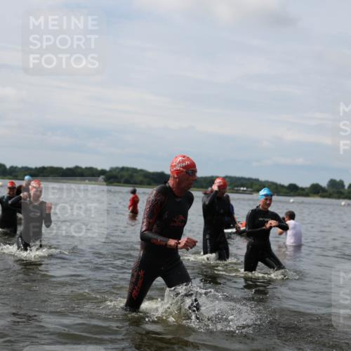 21.06.2026 - Viking Triathlon Michael Strokosch http://msf.ph/oto/9823865 21.06.2026 10:44:08 Schwimmen 22, 139, 208, 318, 423, 602, 617, 632, 641 meine-sportfotos.de