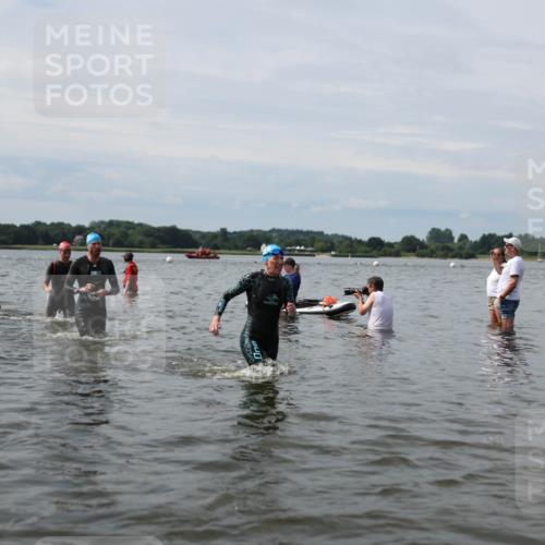 21.06.2026 - Viking Triathlon Michael Strokosch http://msf.ph/oto/9823922 21.06.2026 10:44:44 Schwimmen 33, 276, 329, 350, 377, 531, 590, 658, 668 meine-sportfotos.de