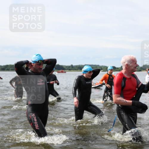 21.06.2026 - Viking Triathlon Michael Strokosch http://msf.ph/oto/9823957 21.06.2026 10:45:01 Schwimmen 33, 36, 151, 258, 276, 308, 310, 326, 329, 345, 366, 369, 415, 445, 577, 658, 668 meine-sportfotos.de